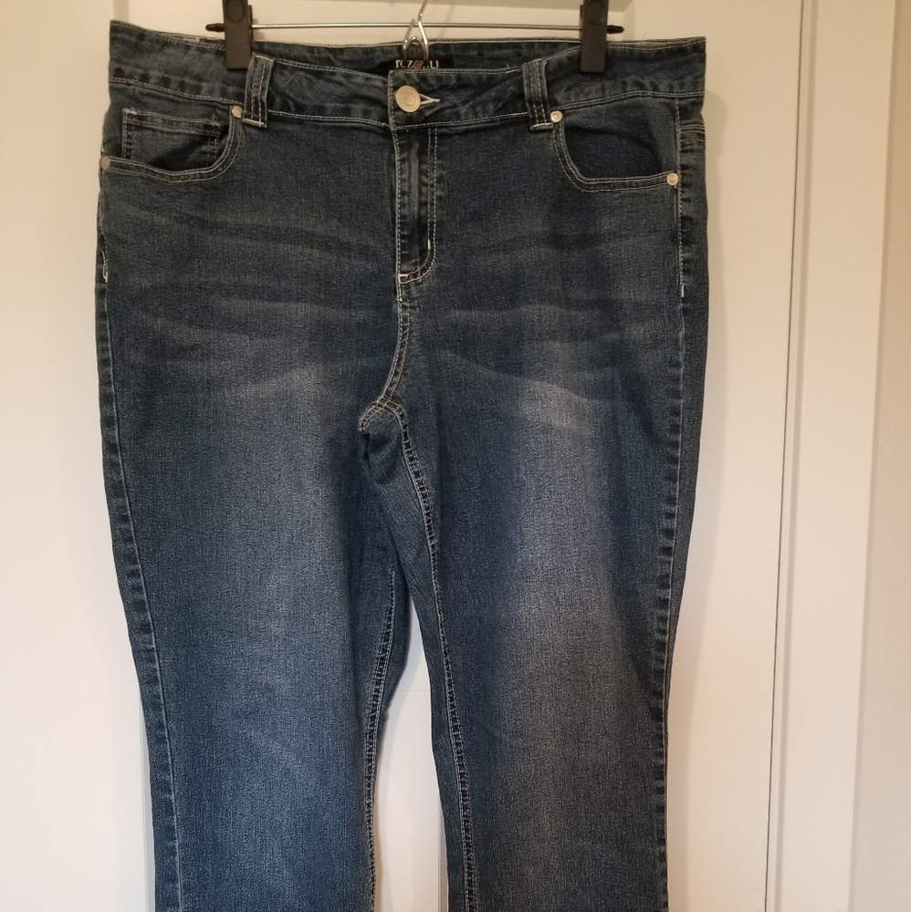 Roz & Ali Denim Capris